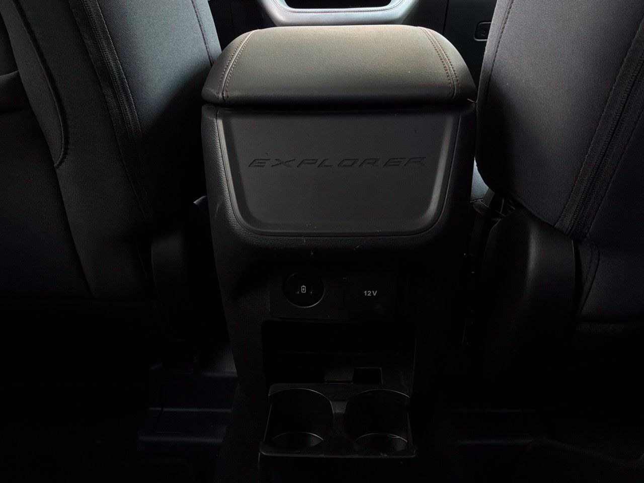 Used 2026 Ford Explorer Active RWD image 14