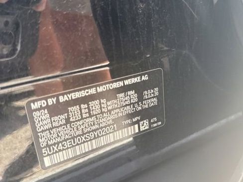 Used 2025 BMW X5 xDrive50e AWD/4WD image 11