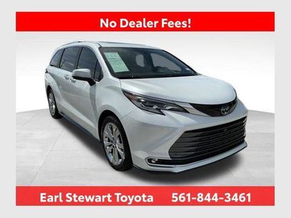 Certified 2023 Toyota Sienna Platinum