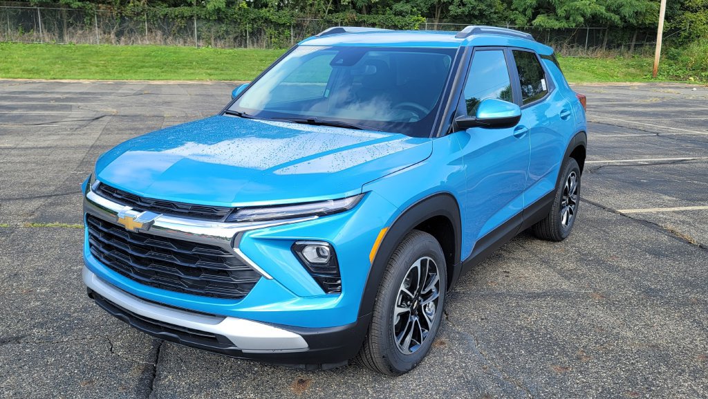 New 2026 Chevrolet TrailBlazer LT w/ LT Cold Weather Package FWD image 3