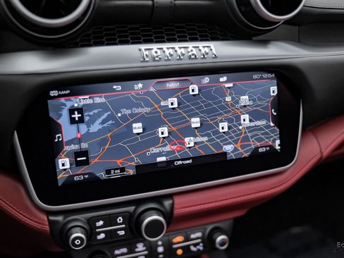 Used 2019 Ferrari Portofino image 73