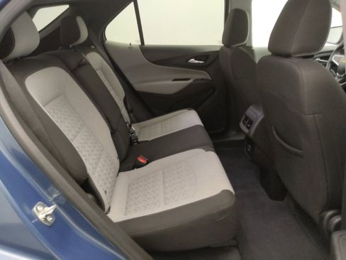 Used 2024 Chevrolet Equinox LT w/ Driver Convenience Package FWD image 19