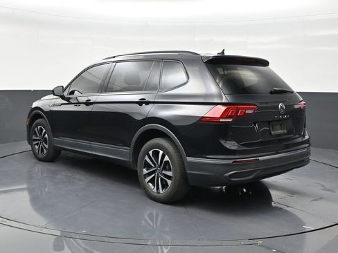 Used 2022 Volkswagen Tiguan S FWD image 3