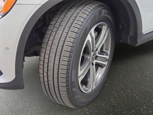 Used 2018 Mercedes-Benz GLC 300 GLC 300 image 36