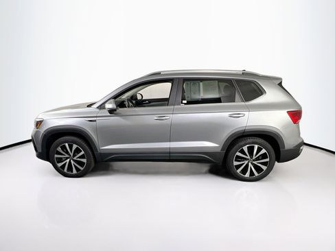 Used 2022 Volkswagen Taos SE AWD/4WD image 8