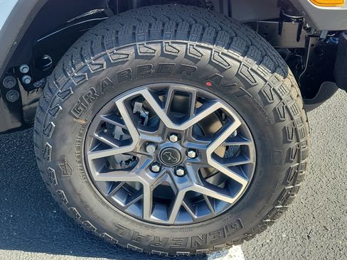 New 2026 Jeep Wrangler Sahara AWD/4WD image 8