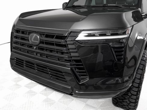 Used 2024 Lexus GX 550 w/ Accessory Package (2T) image 33