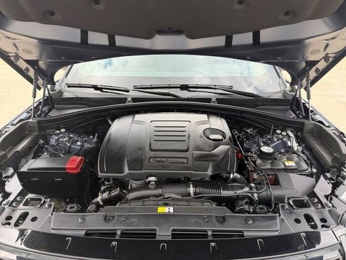 Certified 2026 Land Rover Range Rover Velar Dynamic SE AWD/4WD image 23