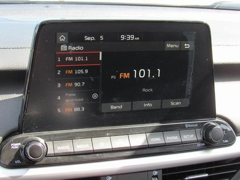 Used 2021 Kia Forte LXS image 14