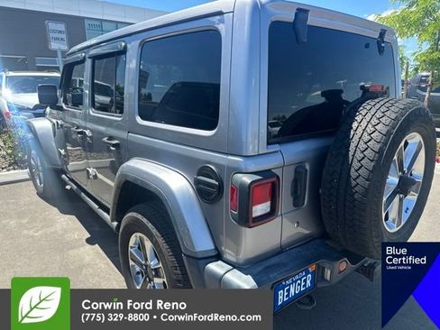 Used 2018 Jeep Wrangler Unlimited Sahara AWD/4WD image 5