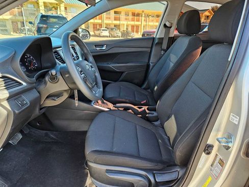 Used 2021 Hyundai Accent SE image 18