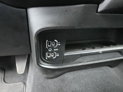 Used 2024 RAM 2500 Big Horn image 28