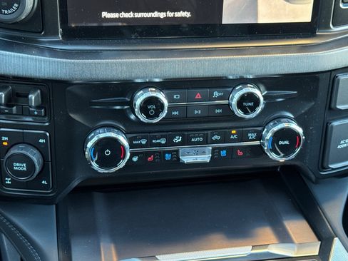 New 2026 Ford F250 Platinum image 19