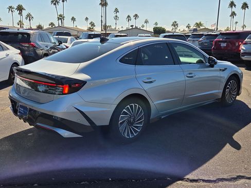 Used 2025 Hyundai Sonata Limited image 5