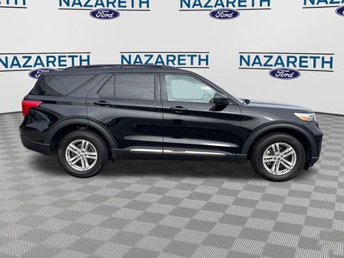 Used 2024 Ford Explorer XLT AWD/4WD image 8