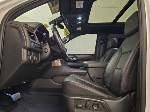 Used 2022 Chevrolet Suburban High Country w/ LPO, Illumination Package AWD/4WD image 6