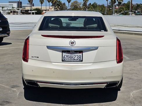 Used 2013 Cadillac XTS Luxury w/ Driver Awareness Package image 16