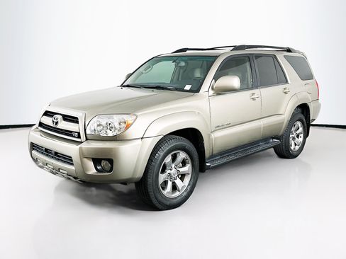 Used 2007 Toyota 4Runner Limited AWD/4WD image 3