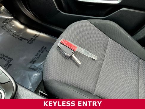 Used 2025 Kia Soul LX FWD image 32