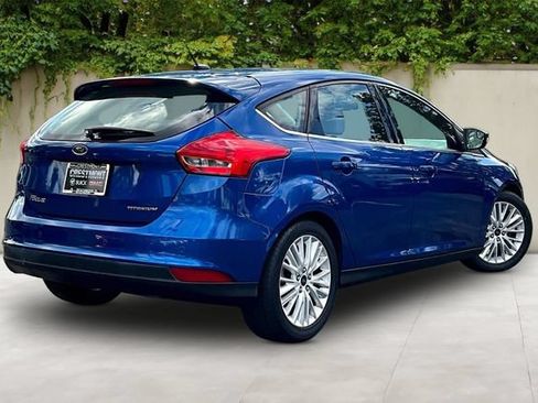 Used 2018 Ford Focus Titanium FWD image 6