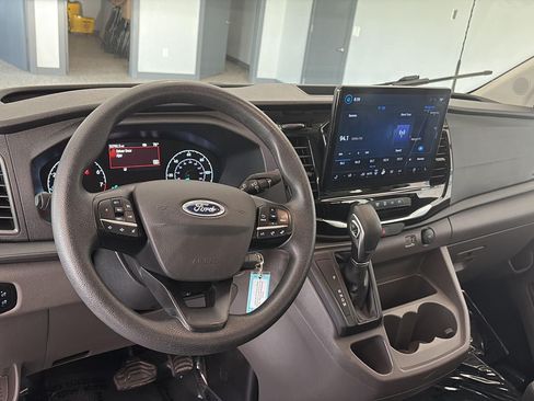 Used 2023 Ford Transit 350 XLT RWD image 15