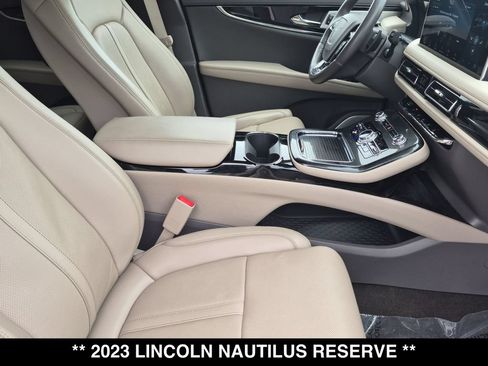 Used 2023 Lincoln Nautilus Reserve w/ Equipment Group 202A AWD/4WD image 28