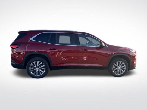 Used 2025 Buick Enclave Preferred image 7