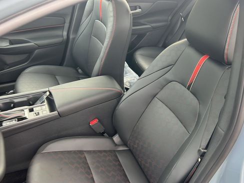 New 2026 Nissan Sentra SR w/ SR Premium Package FWD image 29