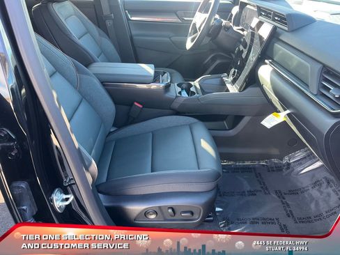 New 2026 GMC Terrain AT4 w/ Convenience Package III image 18