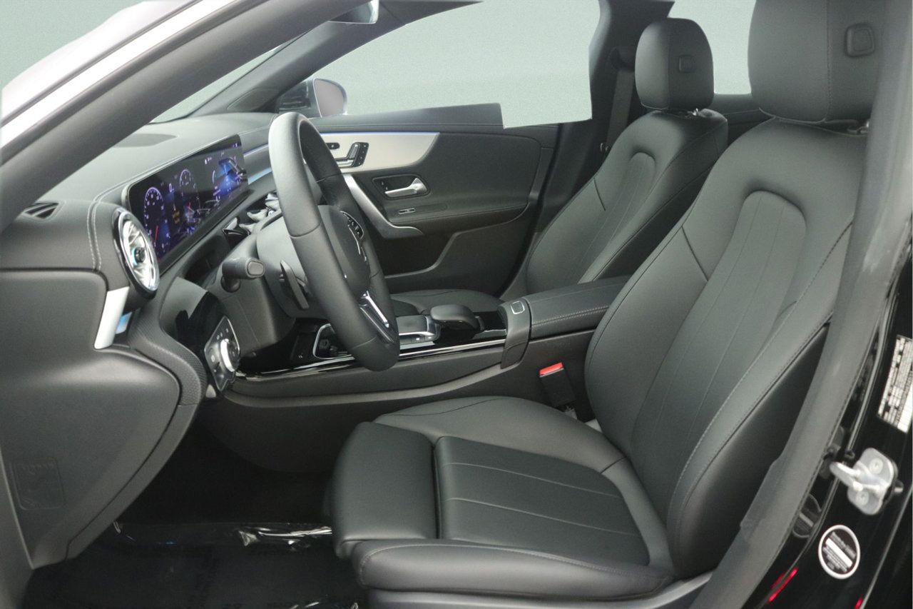 Certified 2023 Mercedes-Benz CLA 250 image 31