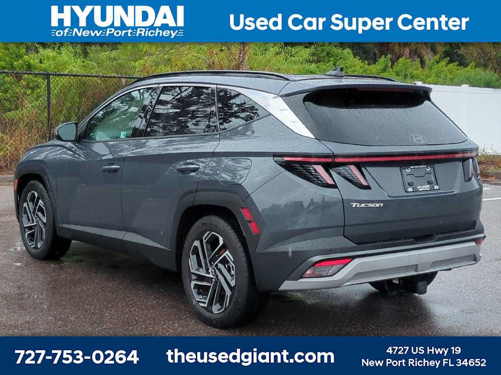 Used 2025 Hyundai Tucson Limited FWD image 3