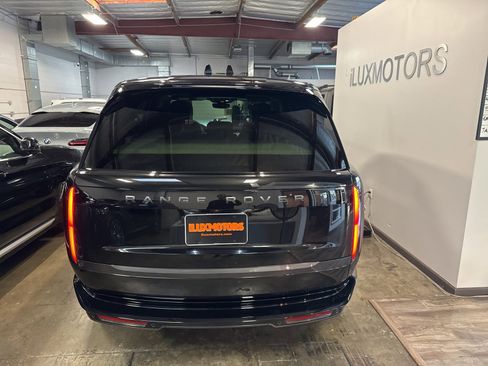 Used 2024 Land Rover Range Rover SE image 19