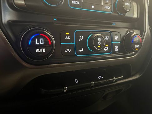 Used 2016 Chevrolet Silverado 1500 LT w/ LPO, Black Pack image 10