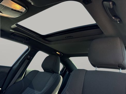 Used 2023 Dodge Charger SXT w/ Blacktop Package image 17