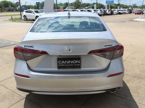 Used 2026 Honda Civic Sport image 5