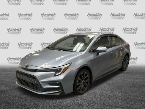 Used 2024 Toyota Corolla SE FWD image 5