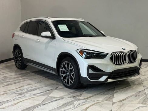 Used 2021 BMW X1 xDrive28i w/ Premium Package image 4