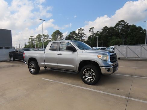 Used 2014 Toyota Tundra SR5 w/ SR5 Upgrade Package RWD image 7