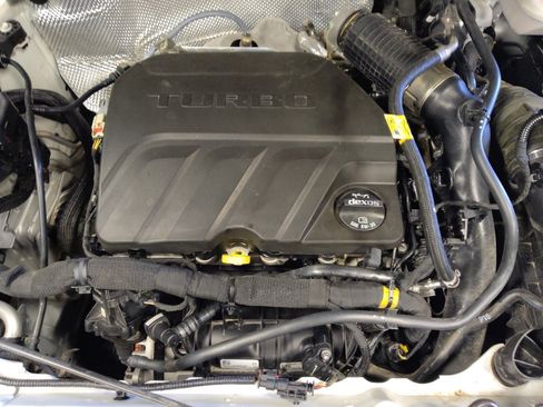 Used 2022 Buick Encore GX Preferred FWD image 30