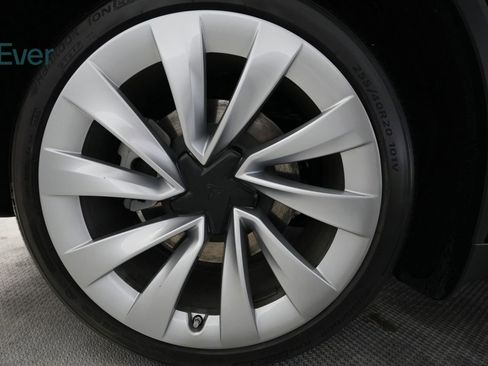 Used 2026 Tesla Model Y Long Range AWD/4WD image 22