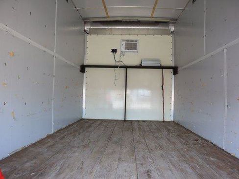 Used 2024 Chevrolet Low Cab Forward image 19