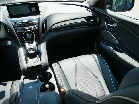 Used 2025 Acura RDX SH-AWD w/ Advance Package image 11
