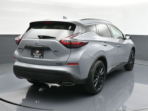 Used 2024 Nissan Murano SV w/ SV Midnight Edition Package image 8