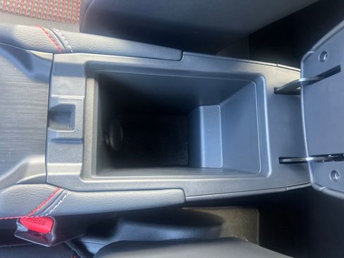Used 2025 Nissan Kicks SR AWD/4WD image 26