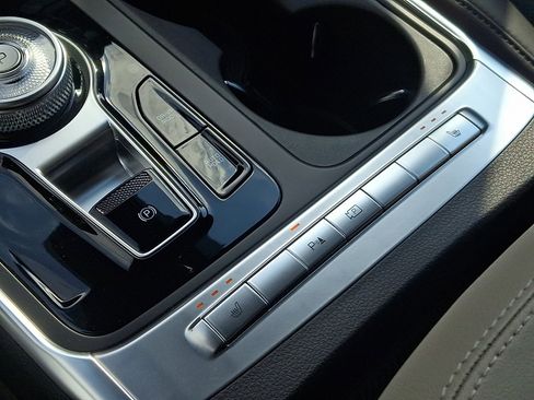 New 2026 Kia Carnival EX image 21