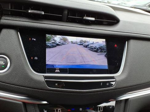New 2026 Cadillac XT5 Luxury image 20