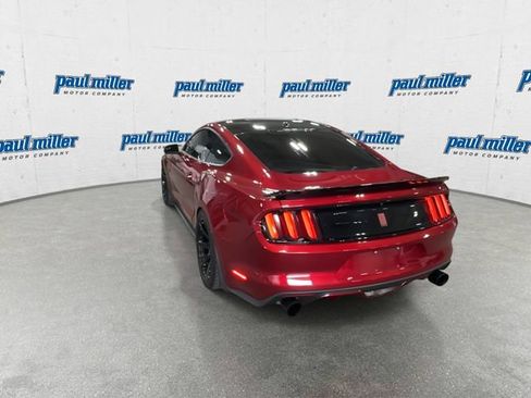 Used 2017 Ford Mustang GT Premium w/ GT Performance Package RWD image 9