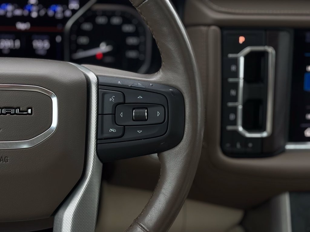 Used 2021 GMC Yukon XL Denali w/ Denali Ultimate Package AWD/4WD image 57
