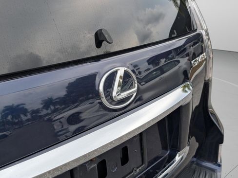 Used 2018 Lexus GX 460 image 21