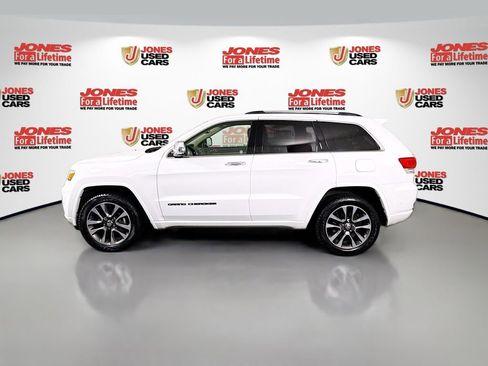Used 2018 Jeep Grand Cherokee Overland image 15